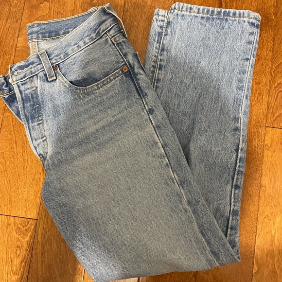 NWOT Levi’s 501 straight jeans - Picture 3 of 4